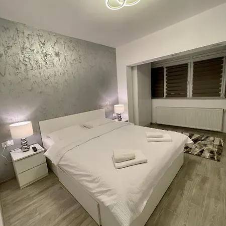 Sholiday Open Space Modern Cu Parcare Gratuita In Τιμισοάρα