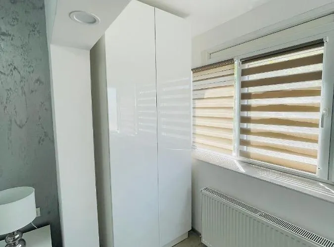 Sholiday Open Space Modern Cu Parcare Gratuita In Тімішоара