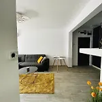 Sholiday Open Space Modern Cu Parcare Gratuita In Lejlighed Timişoara